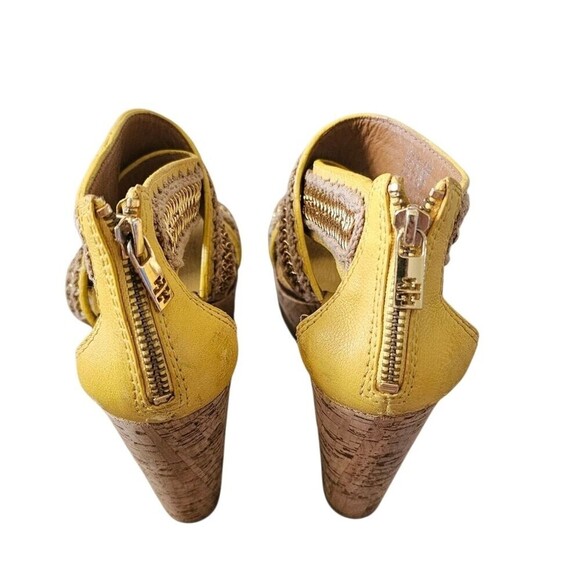Tory Burch Yellow Leather Lucian Chain Embellished Cork Wedge Sandals Size 7.5 - Picture 4 of 7